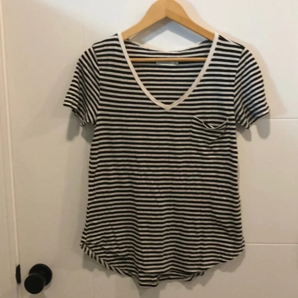 Abercrombie  & Finch Striped basic Tshirt XS - Picture 1 of 6
